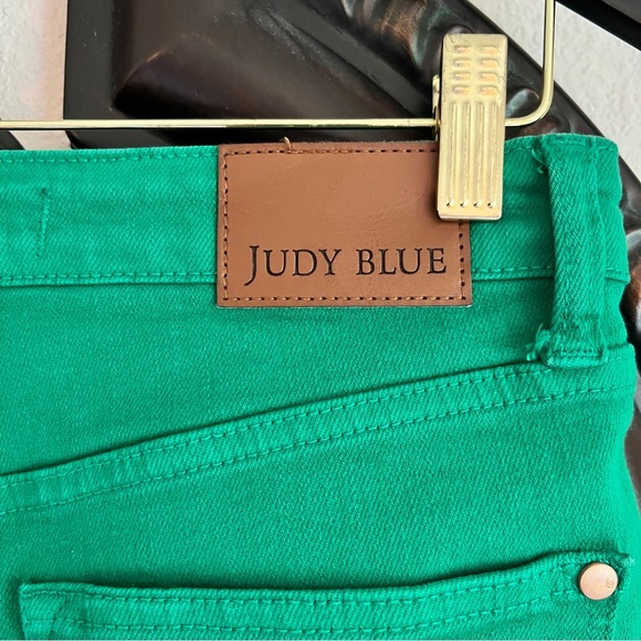 Judy Blue Women’s Kelly Green High Waist Cropped Capris Pants Trousers 5/27 - Picture 5 of 14